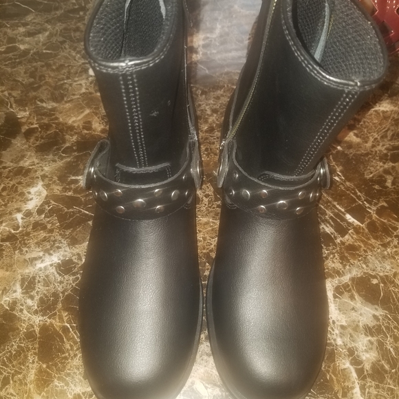 Custom bilt boots - Picture 2 of 4